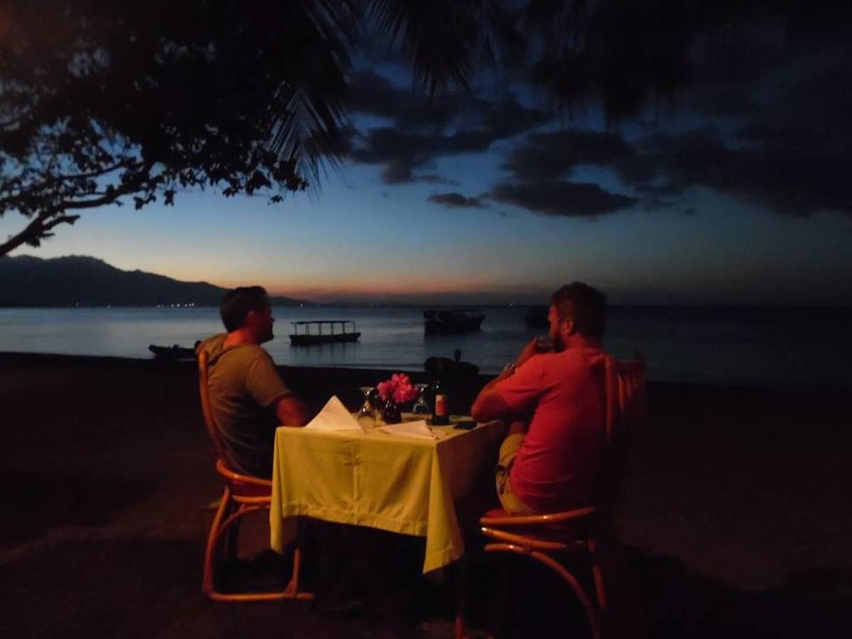 Sea World Club Beach Resort & Dive Center Maumere Esterno foto